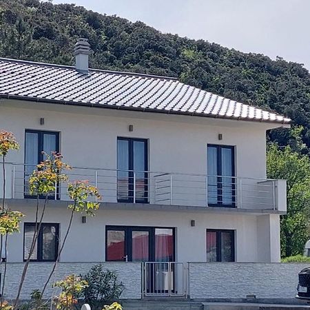 Holiday Apartments Cecilija Supetarska Draga Εξωτερικό φωτογραφία