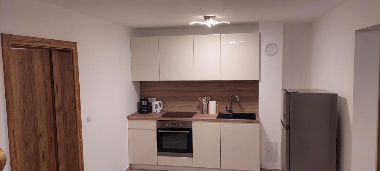 Holiday Apartments Cecilija Supetarska Draga Εξωτερικό φωτογραφία