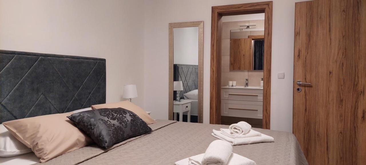 Holiday Apartments Cecilija Supetarska Draga Εξωτερικό φωτογραφία
