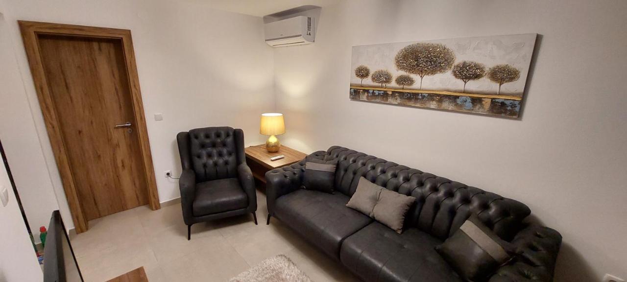 Holiday Apartments Cecilija Supetarska Draga Εξωτερικό φωτογραφία