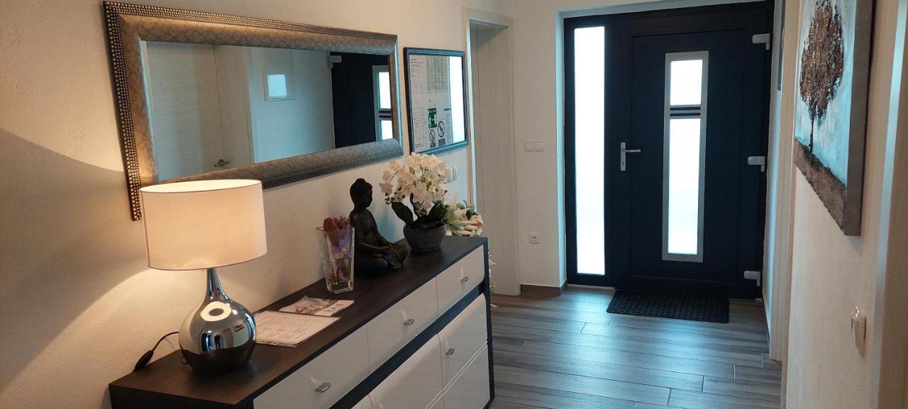Holiday Apartments Cecilija Supetarska Draga Εξωτερικό φωτογραφία