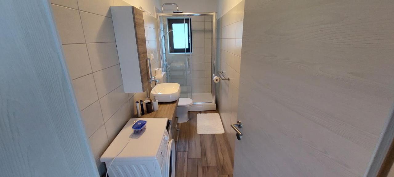 Holiday Apartments Cecilija Supetarska Draga Εξωτερικό φωτογραφία