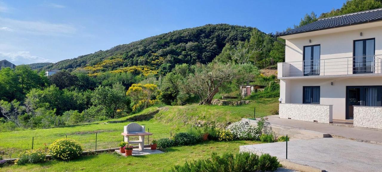 Holiday Apartments Cecilija Supetarska Draga Εξωτερικό φωτογραφία